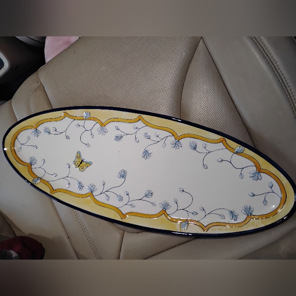 Fitz and Floyd English Garden& Butterfly large serving platter.Chip Corner